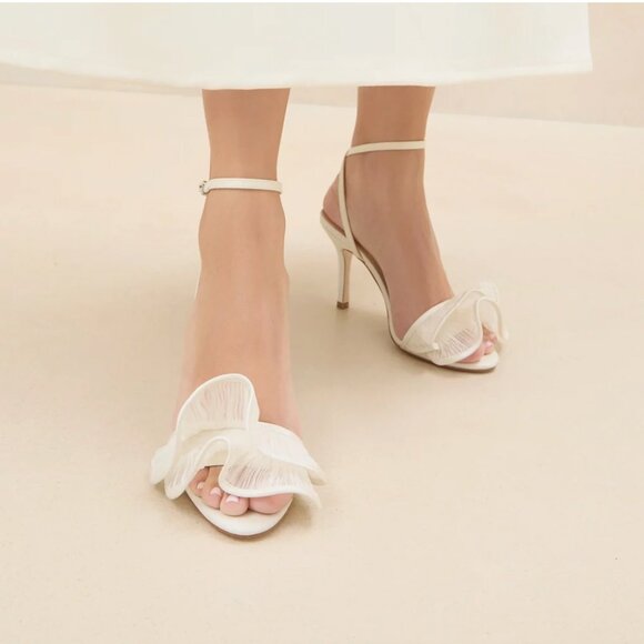 NEW Loeffler Randler, Estella Pearl Ruffle Heeled Sandal, Size 8.5 - Picture 2 of 10